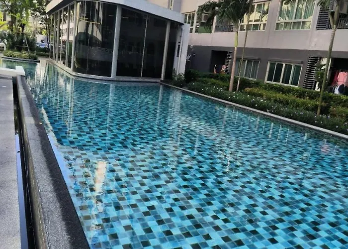 Elio Sukhumvit 64: Chic Space * Bangkok