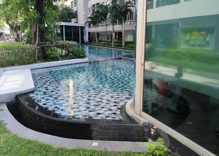 Elio Sukhumvit 64: Chic Space